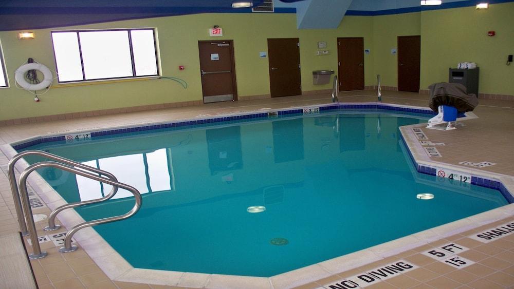 Holiday Inn Express And Suites Kittanning, An Ihg Hotel Eksteriør billede